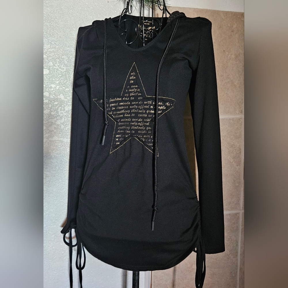 🌺C'est Toi Lightweight Hoodie